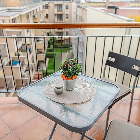 Free Parking Sweet Apartment
